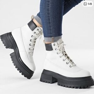 Timberland Sky Lace Up Combat Boots Worn 2 Times